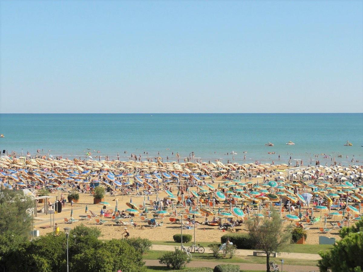 Villaggio Azzurro Plus Bibione Exterior photo