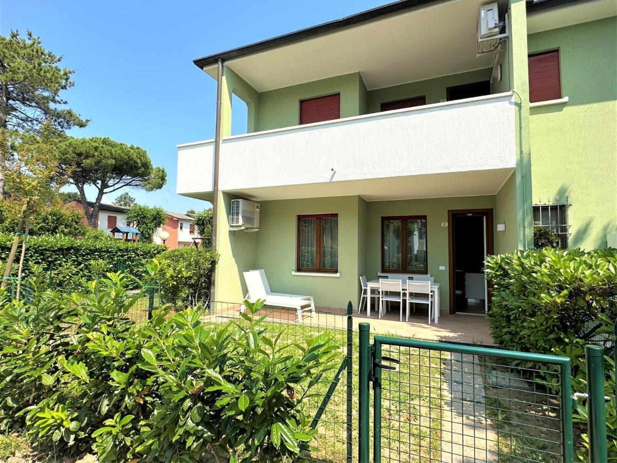 Villaggio Azzurro Plus Bibione Exterior photo